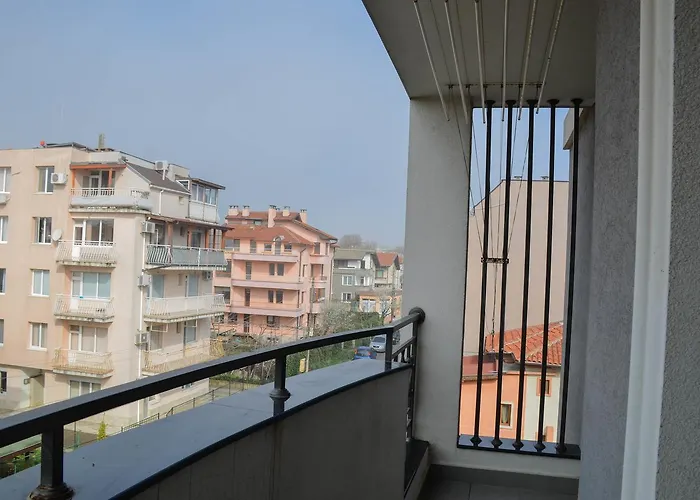 Ivanovi * Burgas City